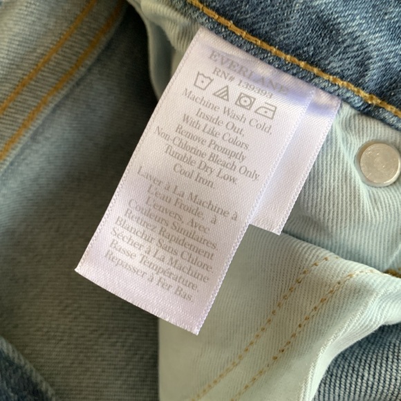 Everlane The Curvy Cheeky Straight Jean in Vintage Wash - Picture 10 of 11